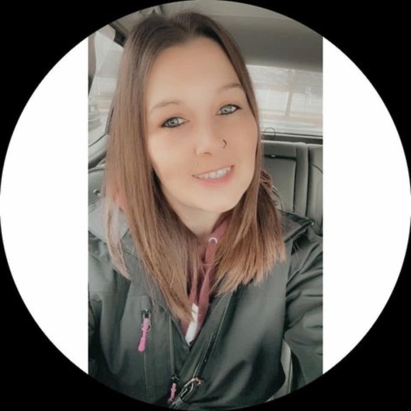 Meet your Posher, Stefanie - Picture 1 of 1